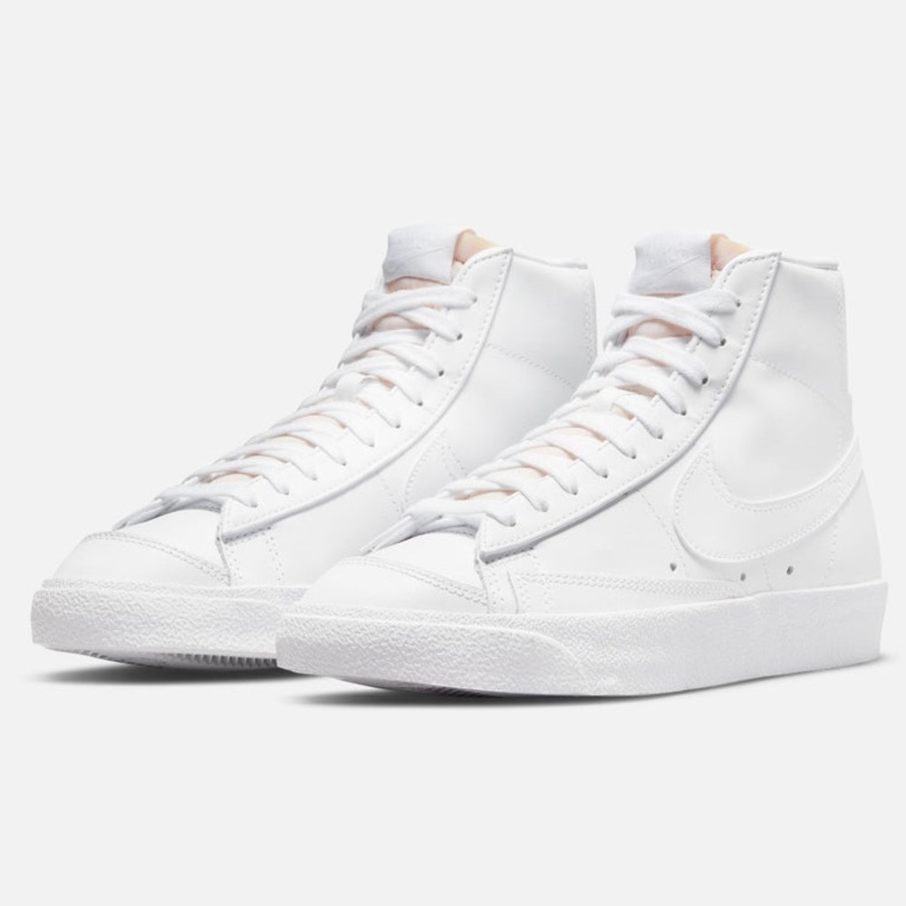 Nike Blazer Mid '77 - white - women’s size 11/men’s size 9.5